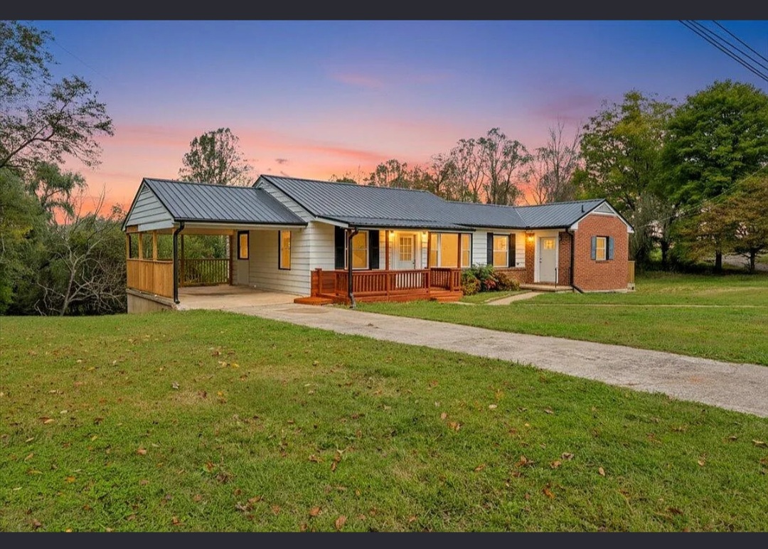 EXPERIENCE PEACEFUL LIVING